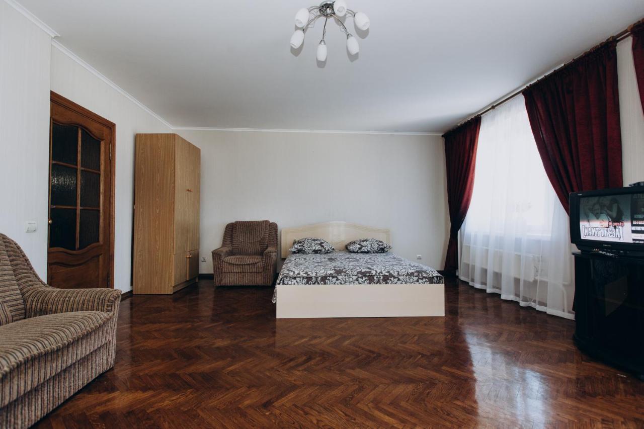 Apartment Centr neer Manufaktura on Kharkovskaya Sumy Exteriör bild