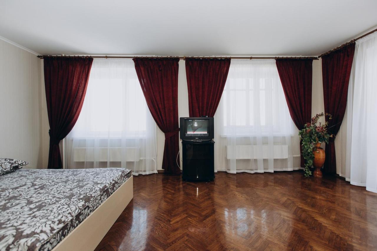 Apartment Centr neer Manufaktura on Kharkovskaya Sumy Exteriör bild